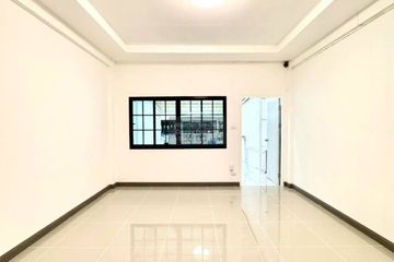 2 Bedroom Townhouse for sale in Lally Ville 2 Srinakarin-Teparak, Phraek Sa Mai, Samut Prakan