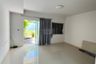 2 Bedroom Townhouse for sale in Sao Thong Hin, Nonthaburi