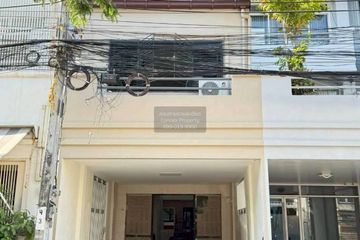4 Bedroom Townhouse for sale in Phlapphla, Bangkok
