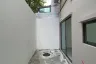 3 Bedroom Townhouse for Sale or Rent in Patio Ladkrabang-Moterway, Thap Yao, Bangkok