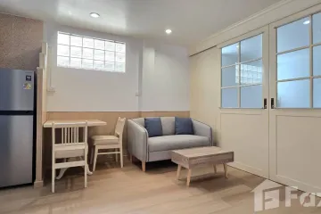 1 Bedroom Condo for rent in S.V. Apartment, Lumpini, Bangkok near BTS Ratchadamri