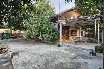 House for rent in Bang Chak, Bangkok near BTS Punnawithi