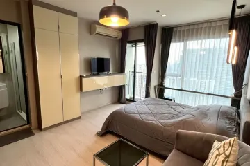 Condo for rent in Rhythm Asoke, Makkasan, Bangkok near MRT Phra Ram 9