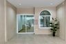 3 Bedroom Townhouse for sale in Chan Kasem, Bangkok