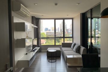 1 Bedroom Condo for rent in The Room Sukhumvit 40, Phra Khanong, Bangkok near BTS Ekkamai