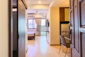 1 Bedroom Condo for rent in Saranjai Mansion, Khlong Toei, Bangkok near BTS Nana