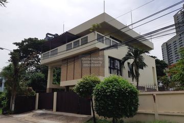 3 Bedroom House for rent in Chan Kasem, Bangkok near BTS Ratchayothin