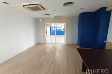 Office for rent in Talat Bang Khen, Bangkok