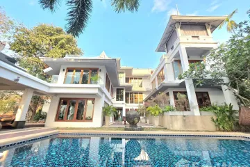 5 Bedroom House for rent in Na Kluea, Chonburi