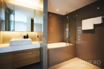 2 Bedroom Apartment for rent in Khlong Tan Nuea, Bangkok