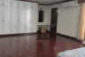 3 Bedroom Apartment for rent in Khlong Tan Nuea, Bangkok