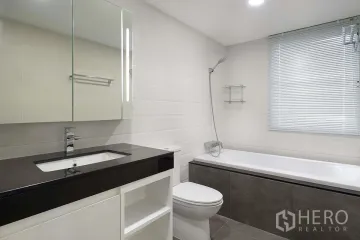 1 Bedroom Condo for rent in Khlong Tan, Bangkok near BTS Phrom Phong