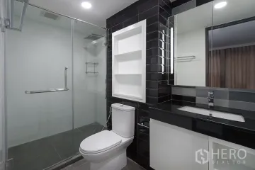 2 Bedroom Condo for rent in Khlong Tan, Bangkok near BTS Phrom Phong