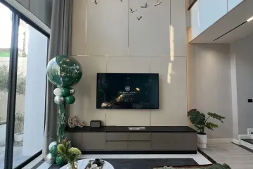 5 Bedroom House for sale in Lat Phrao, Bangkok