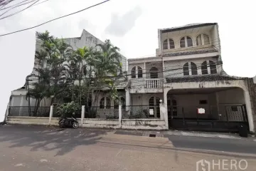 3 Bedroom House for rent in Khlong Tan Nuea, Bangkok