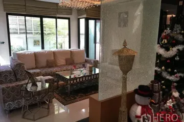 6 Bedroom House for rent in Khlong Tan, Bangkok near BTS Phrom Phong