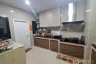 4 Bedroom House for Sale or Rent in Setthasiri Wongwaen-Lamlukka, Bueng Kham Phroi, Pathum Thani