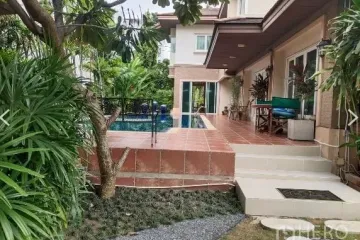 5 Bedroom House for rent in Bang Kapi, Bangkok near Airport Rail Link Ramkhamhaeng