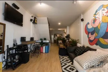 4 Bedroom Townhouse for rent in Phra Khanong Nuea, Bangkok near BTS Ekkamai