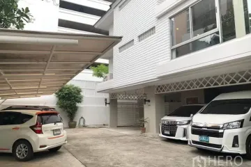 3 Bedroom Townhouse for rent in Khlong Tan, Bangkok near BTS Phrom Phong