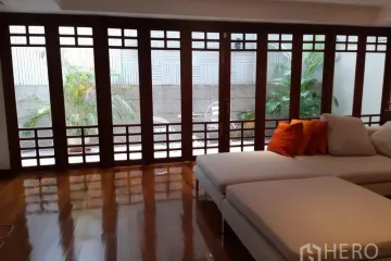 5 Bedroom Townhouse for rent in Khlong Tan Nuea, Bangkok near BTS Phrom Phong