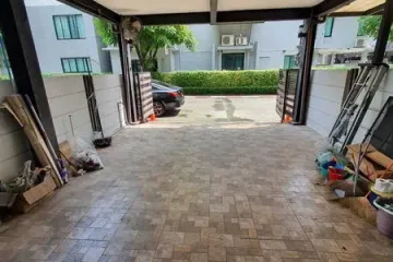3 Bedroom Townhouse for sale in Suan Luang, Bangkok near MRT Si Nut