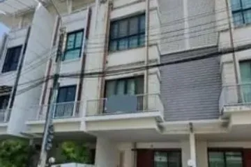 Townhouse for sale in Suan Luang, Bangkok near MRT Si Nut