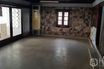 3 Bedroom Townhouse for rent in Bang Chak, Bangkok near BTS On Nut