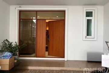 4 Bedroom Townhouse for rent in Bang Khlo, Bangkok