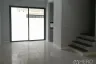 3 Bedroom Townhouse for rent in Chong Nonsi, Bangkok