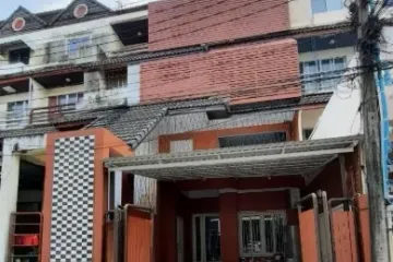 5 Bedroom Townhouse for sale in Suan Luang, Bangkok