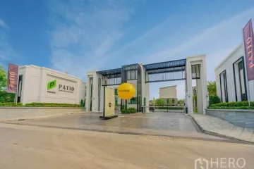 3 Bedroom Townhouse for rent in Chan Kasem, Bangkok near BTS Sena Nikhom