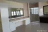 5 Bedroom Townhouse for rent in Khlong Tan Nuea, Bangkok