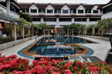 4 Bedroom Townhouse for rent in Khlong Tan Nuea, Bangkok