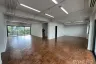 Office for rent in Khlong Toei Nuea, Bangkok near MRT Sukhumvit
