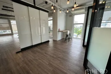 Office for rent in Khlong Tan Nuea, Bangkok