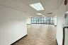 Office for rent in Khlong Tan Nuea, Bangkok near BTS Ekkamai