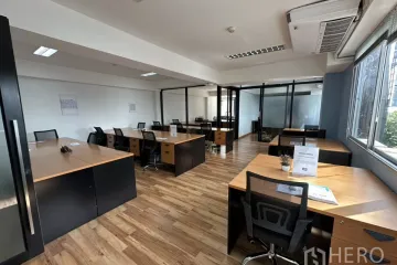 Office for rent in Khlong Tan Nuea, Bangkok near BTS Thong Lo