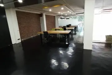 Office for rent in Khlong Tan Nuea, Bangkok