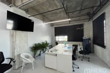 Office for rent in Khlong Tan, Bangkok near BTS Phrom Phong