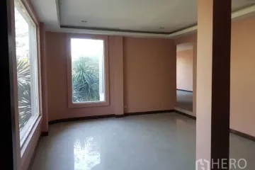 Office for rent in Bang Na, Bangkok