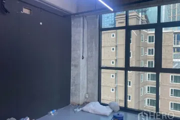 Office for rent in Khlong Tan, Bangkok near BTS Phrom Phong