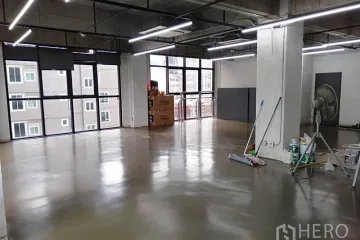 Office for rent in Khlong Tan, Bangkok near BTS Phrom Phong