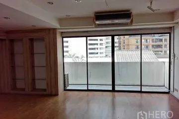 Office for rent in Bang Na, Bangkok near BTS Bearing