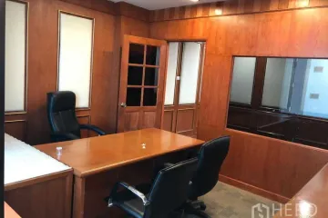Office for rent in Thanon Phetchaburi, Bangkok near BTS Ratchathewi