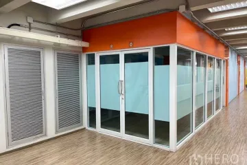 Office for rent in Thanon Phetchaburi, Bangkok near BTS Ratchathewi