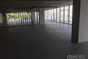 Office for rent in Khlong Tan Nuea, Bangkok near BTS Phrom Phong