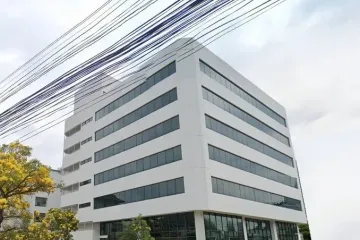 Office for rent in Huai Khwang, Bangkok near MRT Huai Khwang