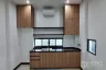 4 Bedroom Office for rent in Phra Khanong Nuea, Bangkok