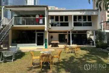 Commercial for rent in Khlong Toei, Bangkok near BTS Phrom Phong